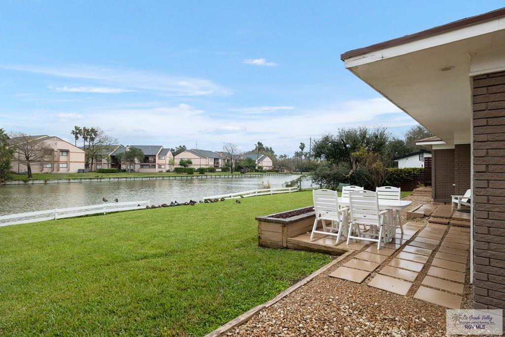 1215 Bluebonnet Dr, BROWNSVILLE, Texas image 27