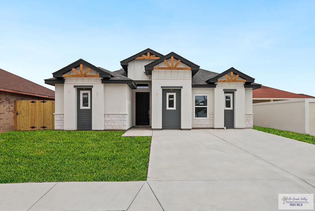 2697 Naples St, BROWNSVILLE, Texas image 1