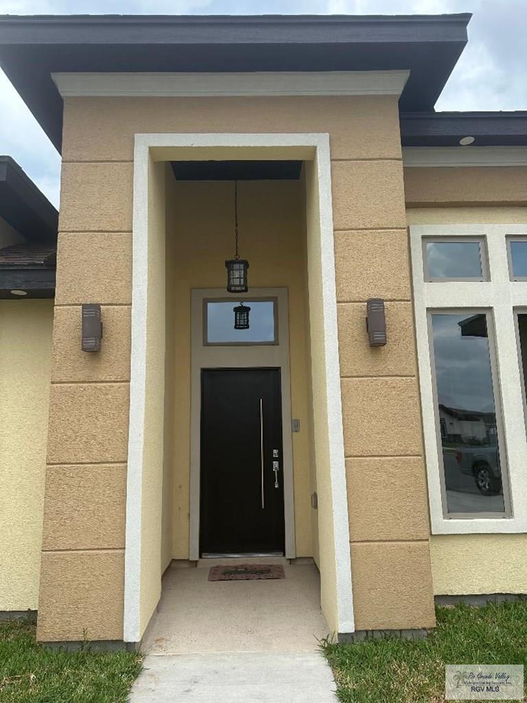 1930 Castillo St, BROWNSVILLE, Texas image 2