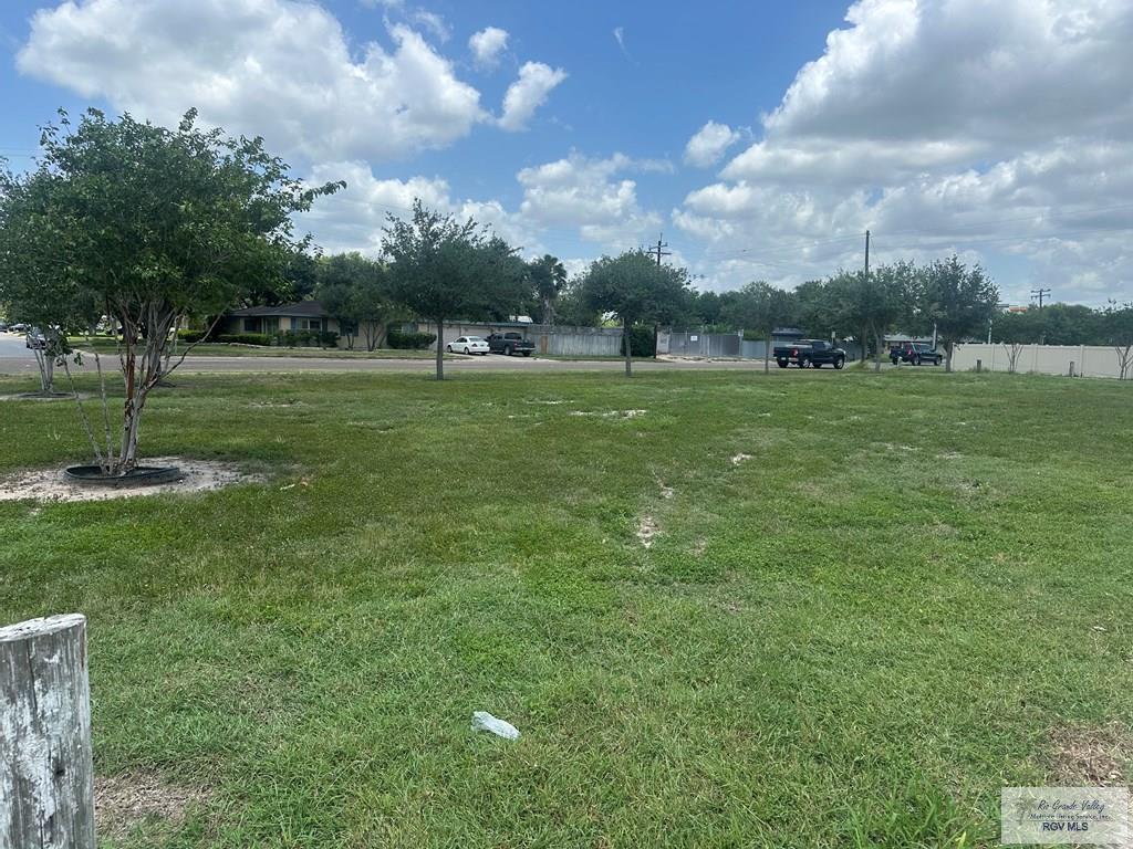1222 13th St, HARLINGEN, Texas image 2