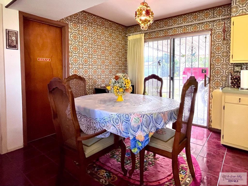 21 St Andrews Ln, BROWNSVILLE, Texas image 10
