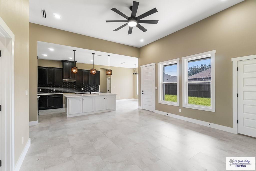 811 17th St, WESLACO, Texas image 4