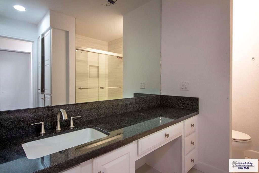 463 Champions Dr, BROWNSVILLE, Texas image 12