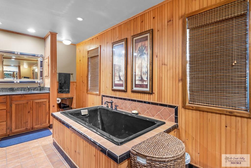 509 Lake Drive, HARLINGEN, Texas image 30