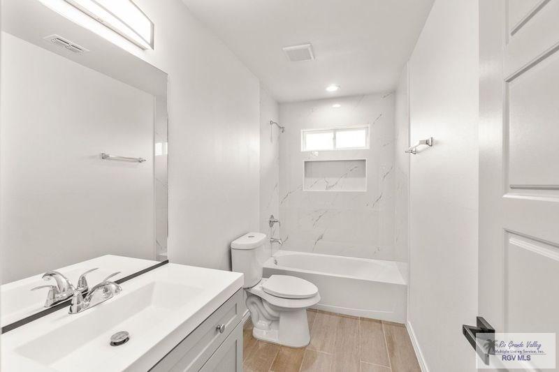 607 Alfonso Mata Rd, SAN BENITO, Texas image 13