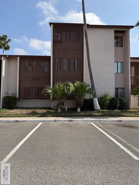 Homes For Rent - 305 Calle Amistosa #APT L502<br/> BROWNSVILLE, TX 78520