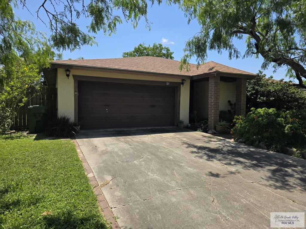 64 Sagua La Grande Ave, BROWNSVILLE, Texas image 2