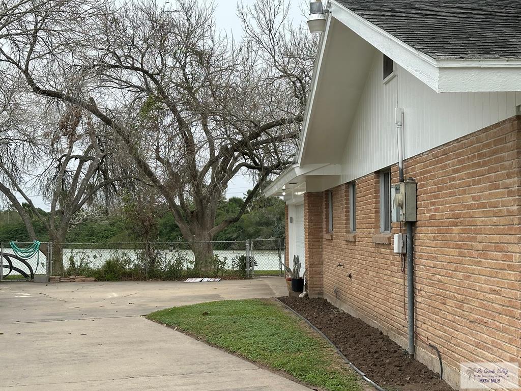 54 Lakeview Ln, BROWNSVILLE, Texas image 21