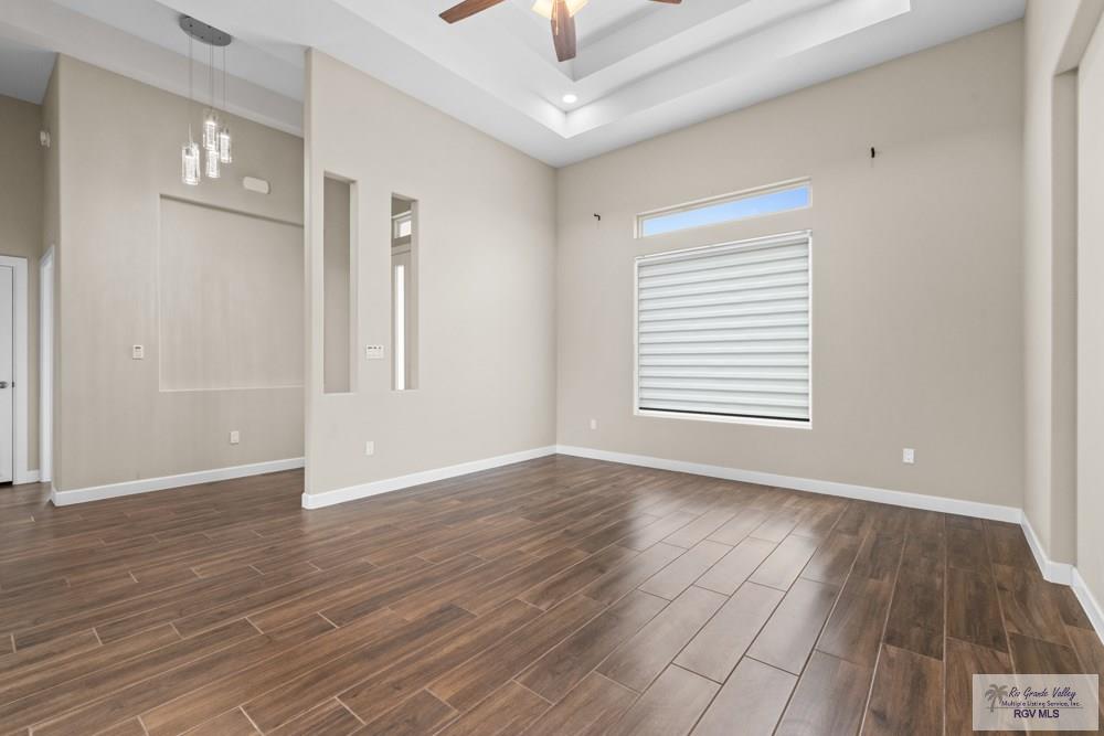 9372 Fan Palm Dr, LOS FRESNOS, Texas image 4