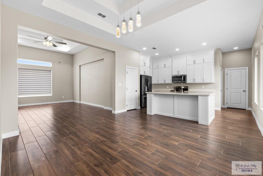 9372 Fan Palm Dr, LOS FRESNOS, Texas image 6