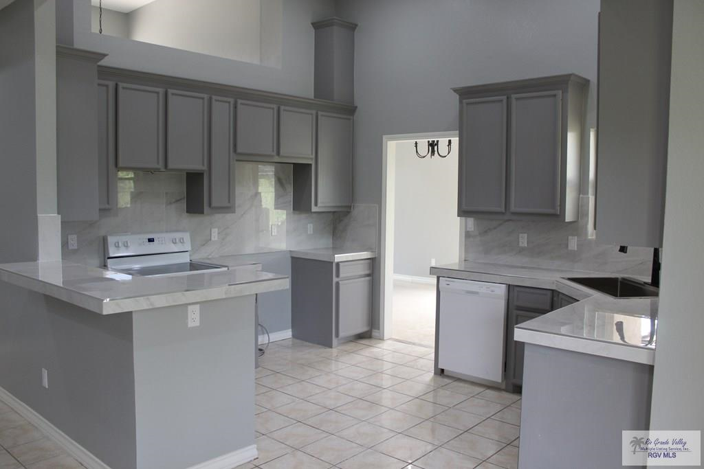 2301 Lazy Lake Dr, HARLINGEN, Texas image 14