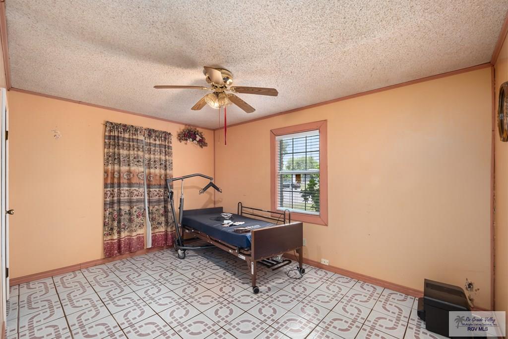 34 Santa Isabel St, BROWNSVILLE, Texas image 7