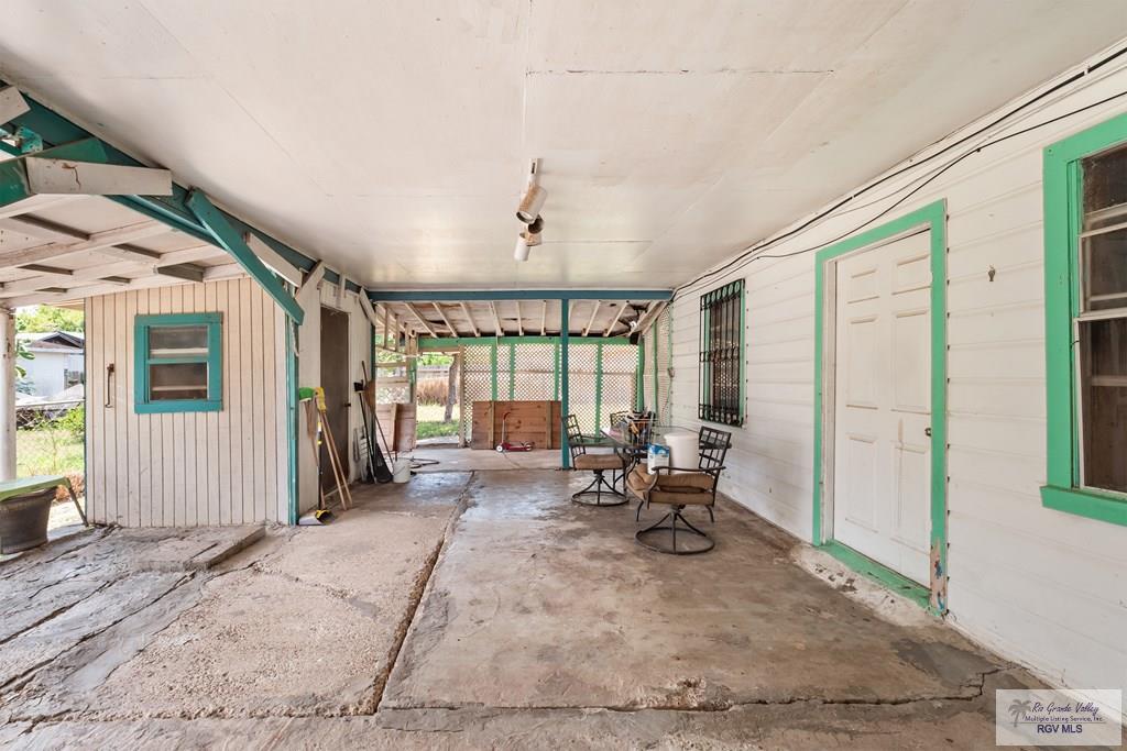 34 Santa Isabel St, BROWNSVILLE, Texas image 12