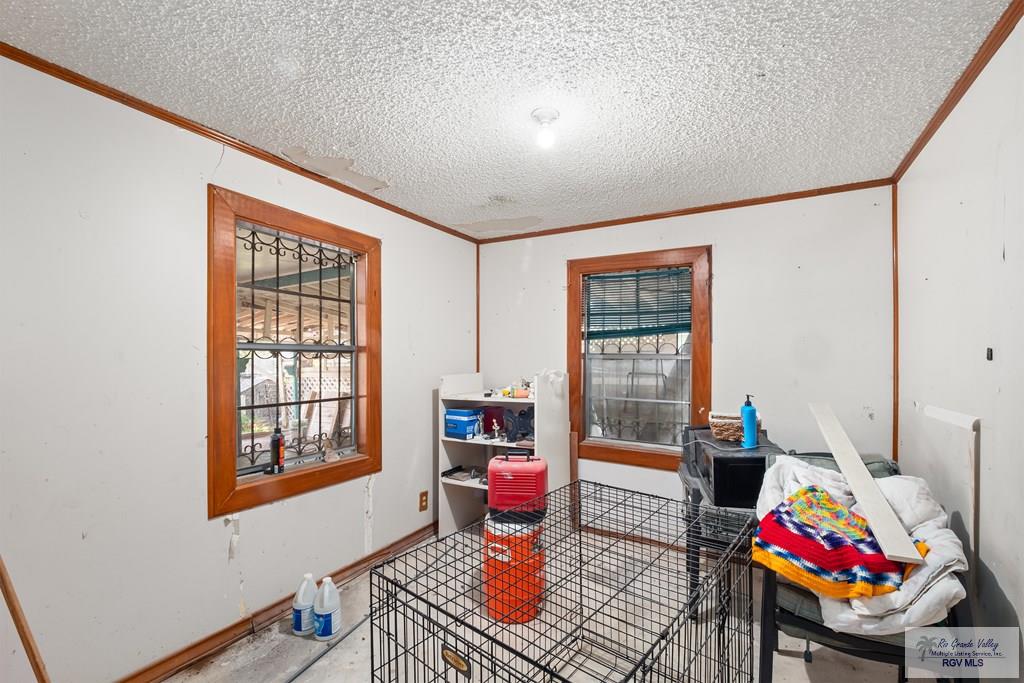 34 Santa Isabel St, BROWNSVILLE, Texas image 16