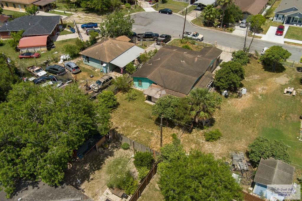 34 Santa Isabel St, BROWNSVILLE, Texas image 20