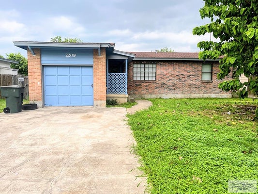 2209 E JACKSON ST, HARLINGEN, TX 78550 - Image 61e1ff0a2ff2fe5fca98a0c6709c157b/733225471