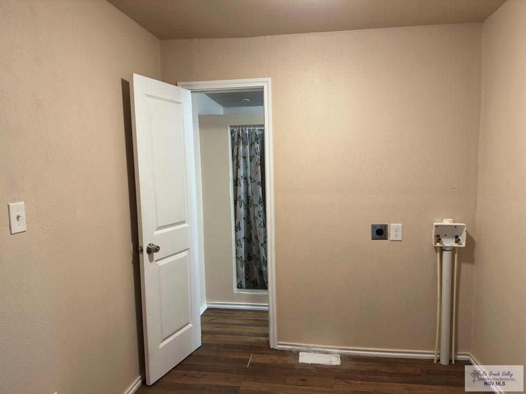 815 E Tyler St, BROWNSVILLE, Texas image 11