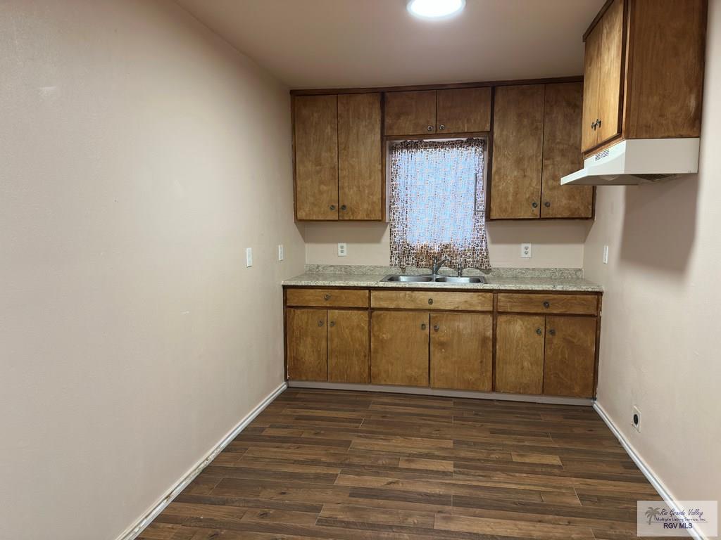 815 E Tyler St, BROWNSVILLE, Texas image 6