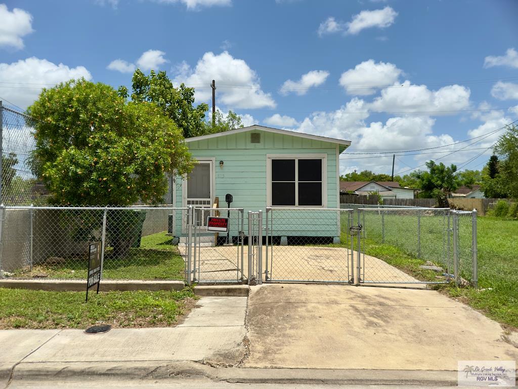815 E Tyler St, BROWNSVILLE, Texas image 1