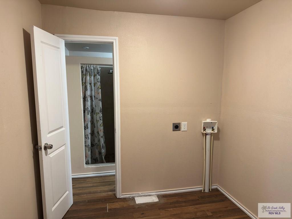 815 E Tyler St, BROWNSVILLE, Texas image 10
