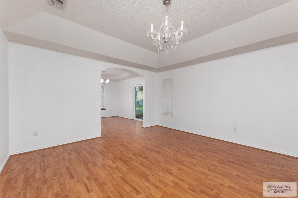 1548 Chipinque Dr, BROWNSVILLE, Texas image 3