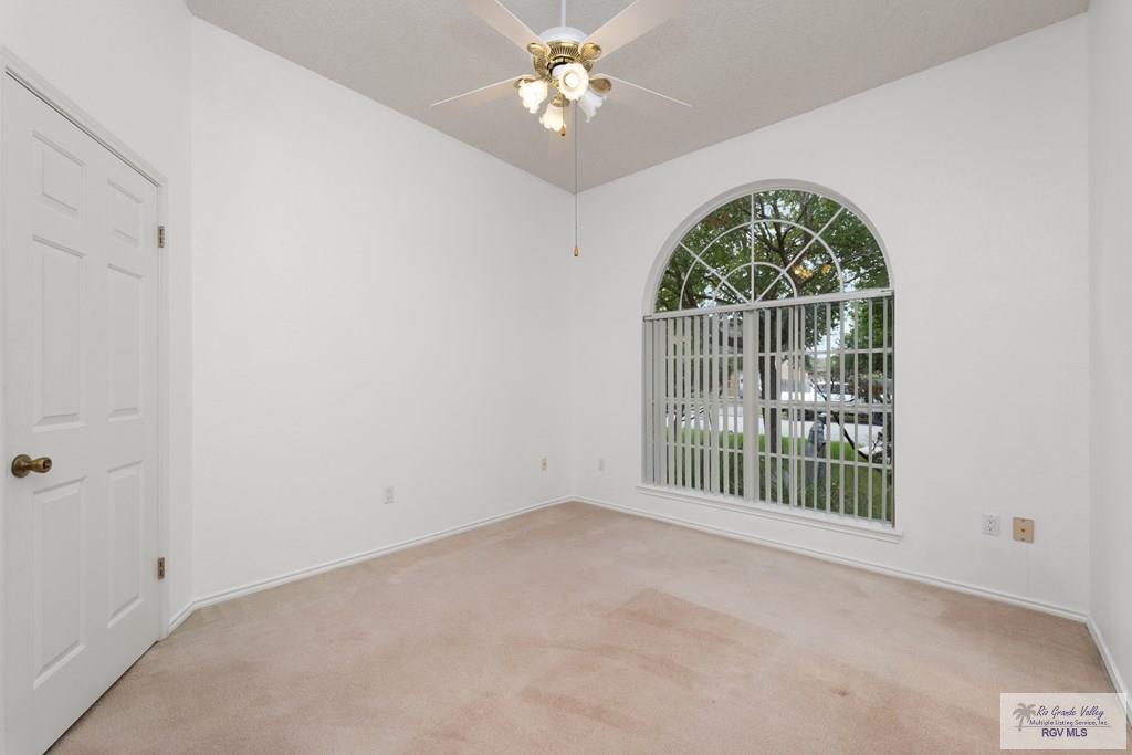 1548 Chipinque Dr, BROWNSVILLE, Texas image 7