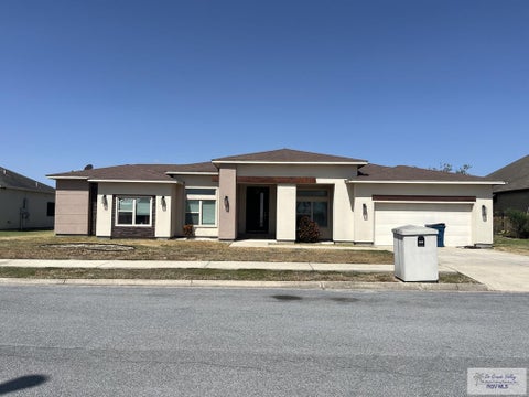 Homes For Sale - 152 Canteros Dr<br/> Cameron County, RANCHO VIEJO, TX 78575