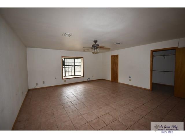 195 W 3rd St, SEBASTIAN, Texas image 6