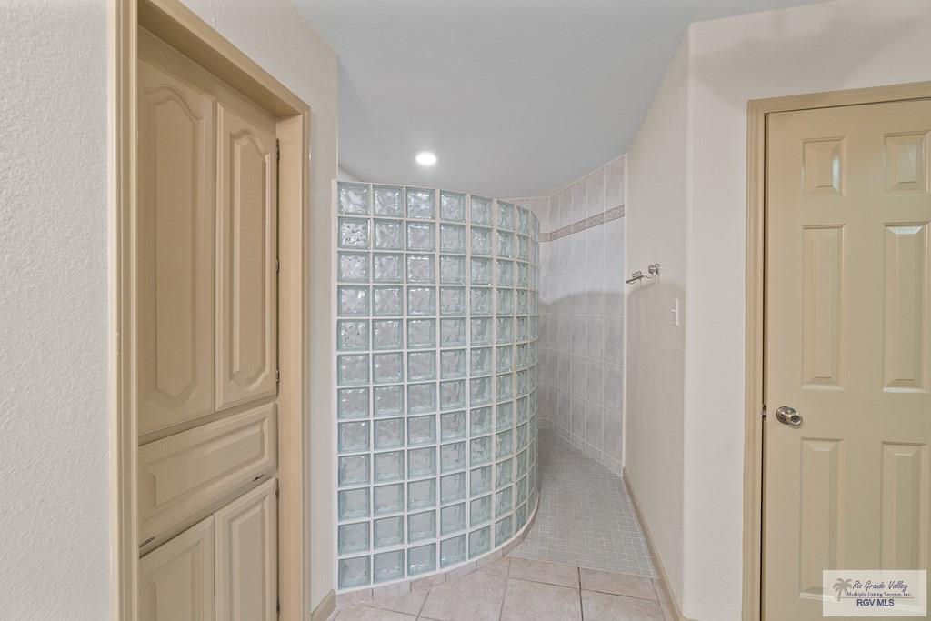 9 Sunshine Pl, BROWNSVILLE, Texas image 16