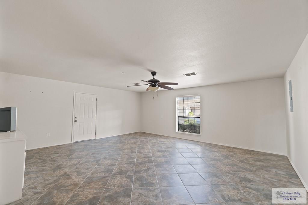9 Sunshine Pl, BROWNSVILLE, Texas image 21