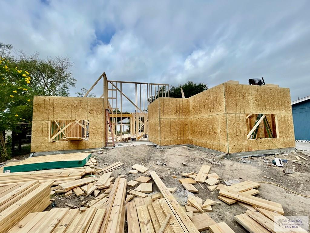 1634 Roosevelt St, BROWNSVILLE, Texas image 3
