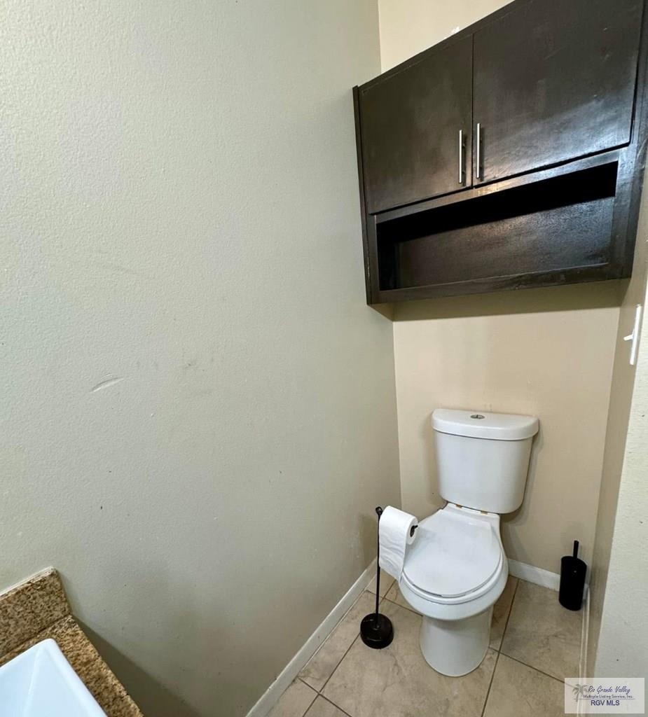5507 Barbwire Ln, BROWNSVILLE, Texas image 6