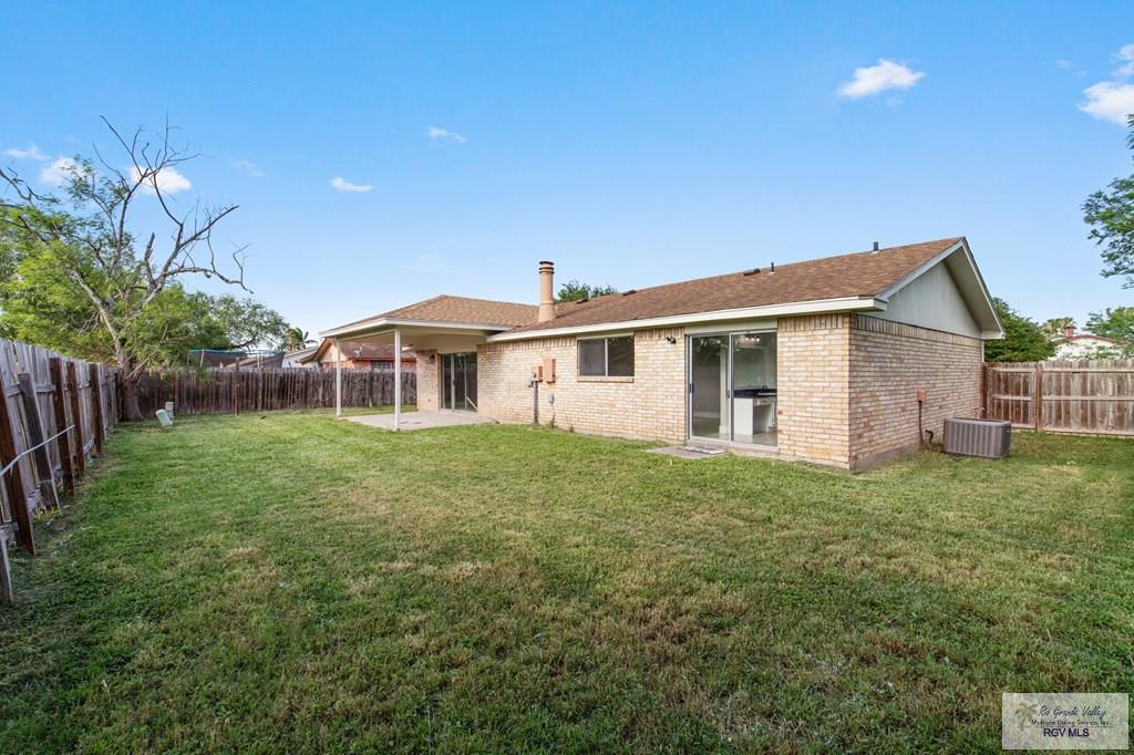 45 Varadero St, BROWNSVILLE, Texas image 4