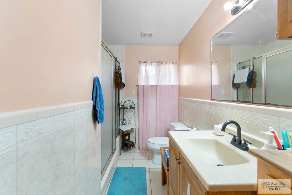 1185 Sycamore Dr, BROWNSVILLE, Texas image 10