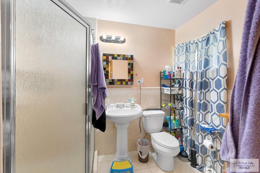 1185 Sycamore Dr, BROWNSVILLE, Texas image 11
