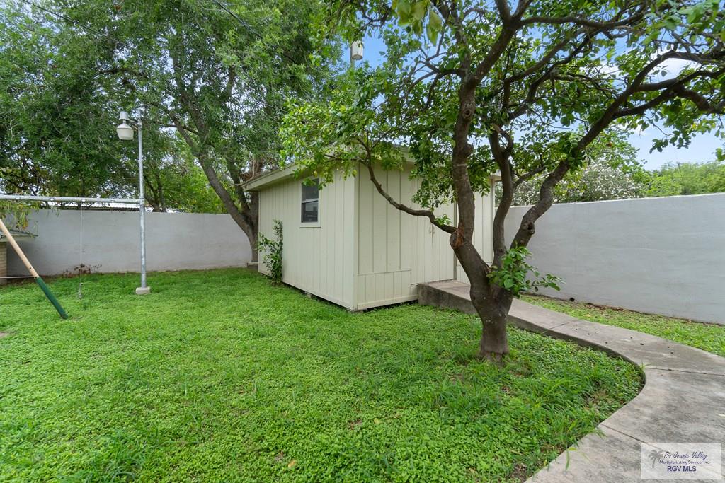 1185 Sycamore Dr, BROWNSVILLE, Texas image 15