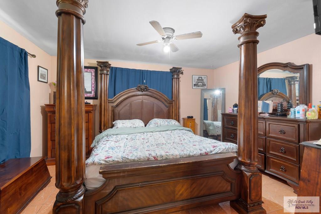 1185 Sycamore Dr, BROWNSVILLE, Texas image 9