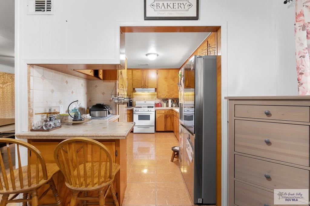 1185 Sycamore Dr, BROWNSVILLE, Texas image 7