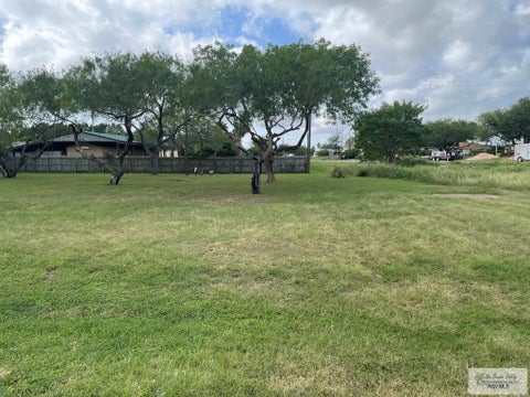 Vacant Land For Sale - 14806 Atascosa Dr<br/> Cameron County, RIO HONDO, TX 78583