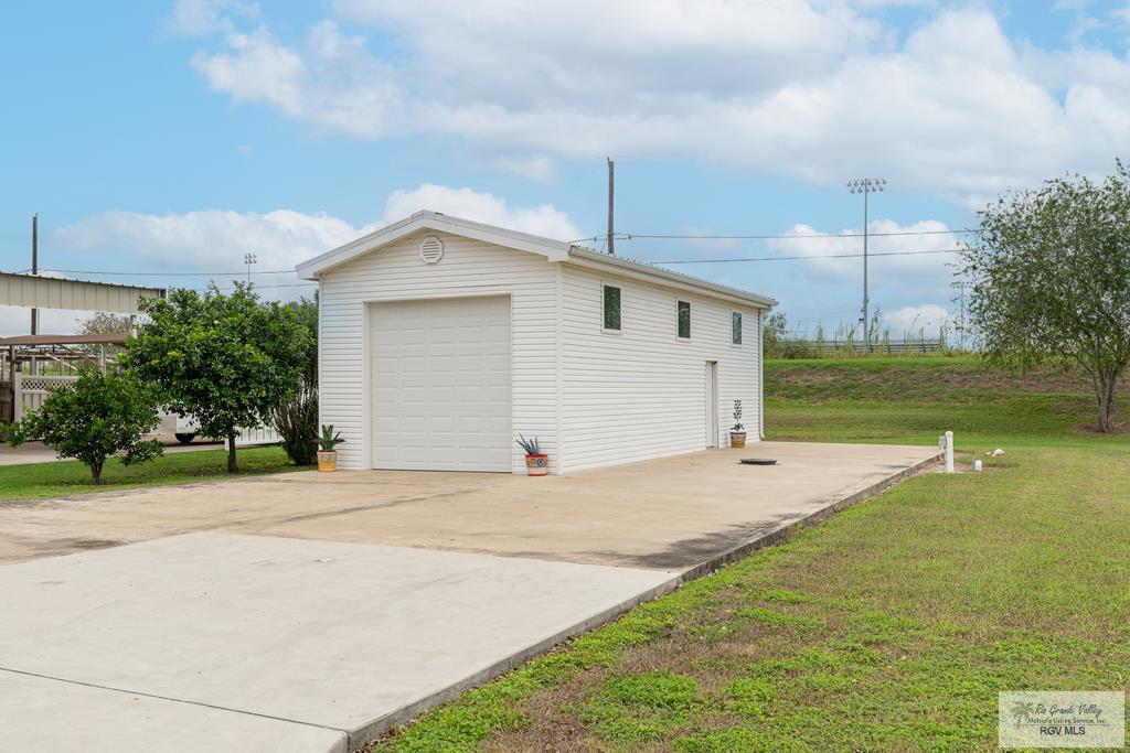 712 E Palmera Rd, LA FERIA, Texas image 1