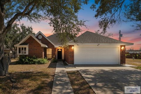 Homes For Sale - 405 S Magnolia Heights<br/> LA FERIA, TX 78559