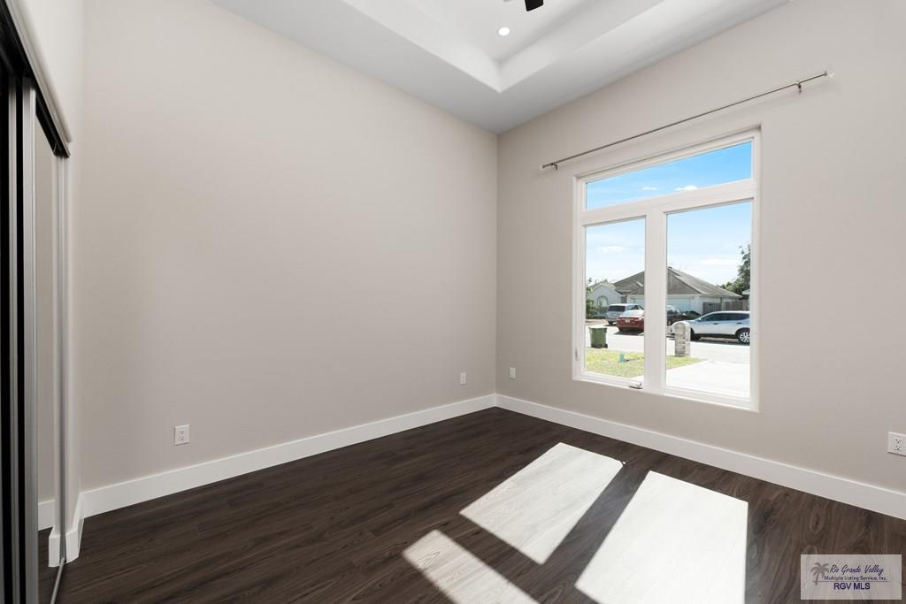 6121 Guadalupe River St, BROWNSVILLE, Texas image 11