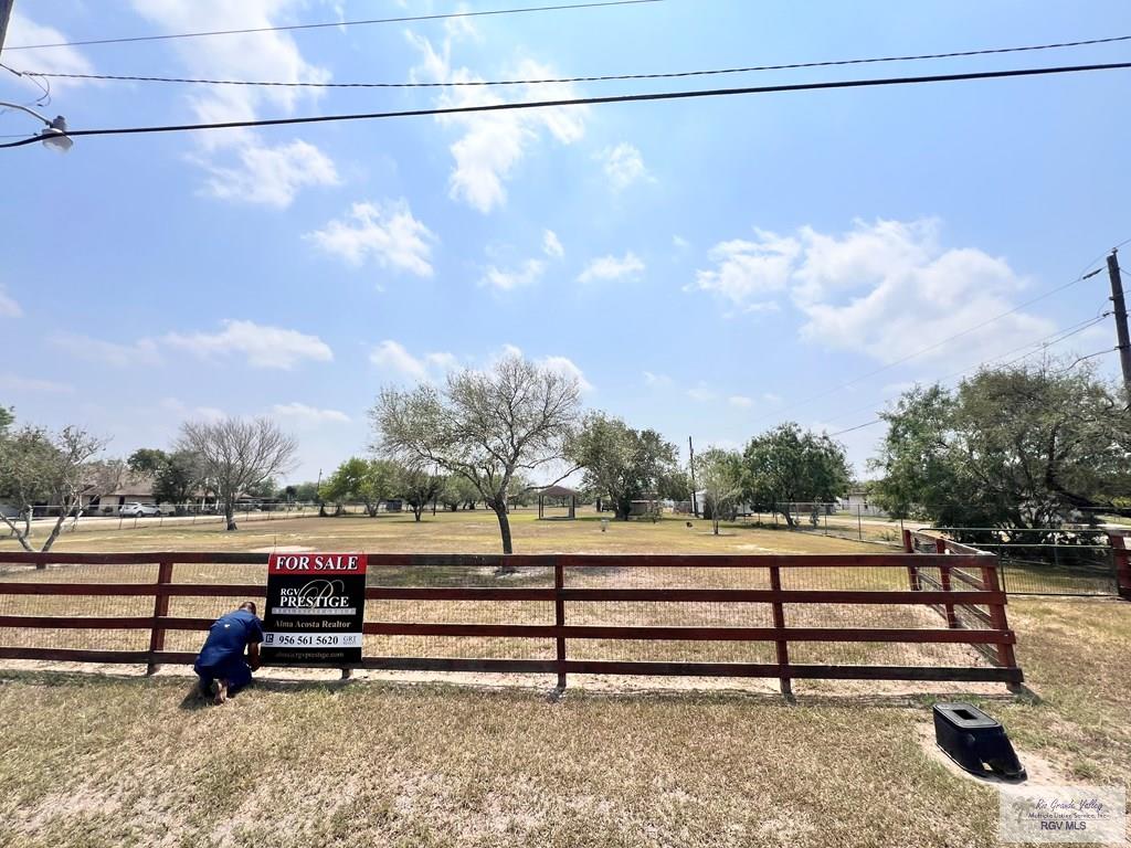 33863 California Rd, LOS FRESNOS, Texas image 9