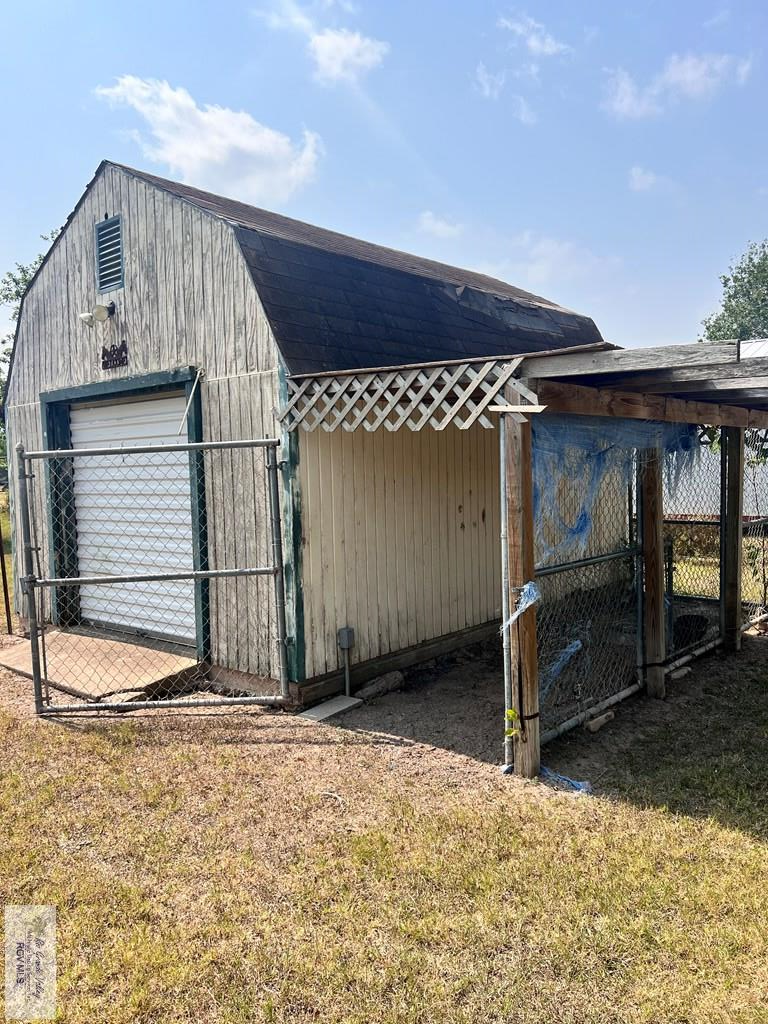 33863 California Rd, LOS FRESNOS, Texas image 4