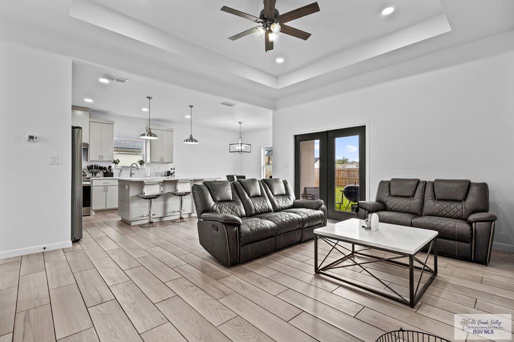 205 Faith Dr, LA FERIA, Texas image 2