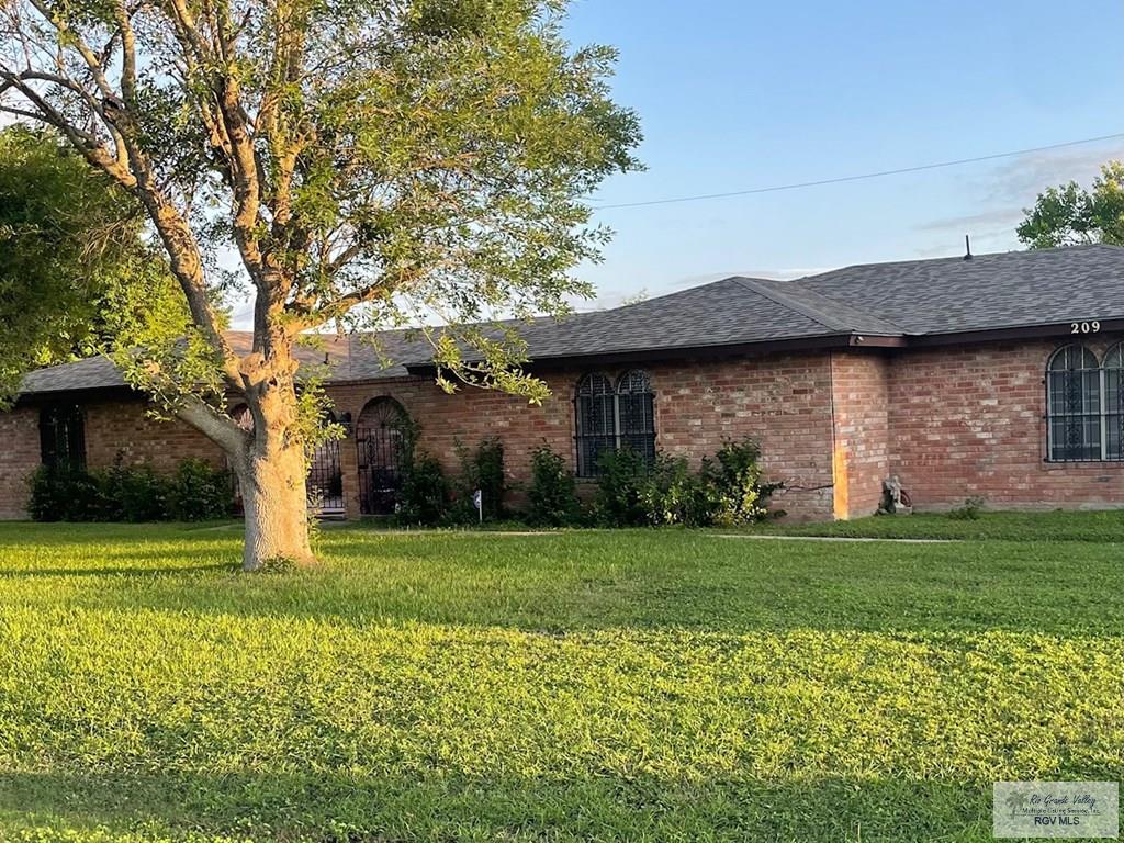 209 Santa Lorraine Ave, SANTA ROSA, Texas image 4