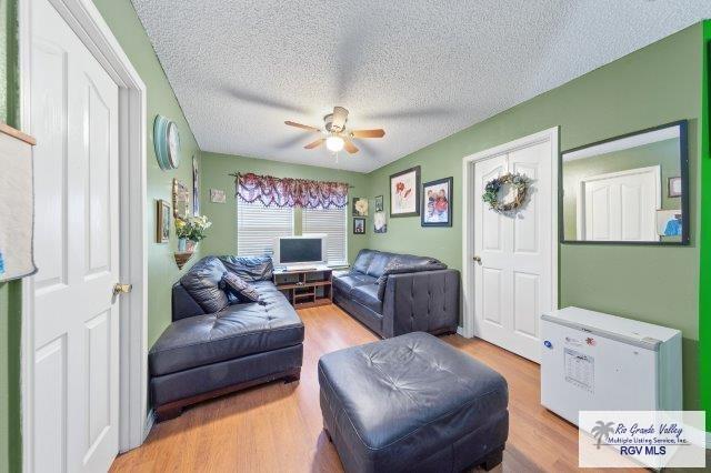 1013 Champlain Dr, BROWNSVILLE, Texas image 2