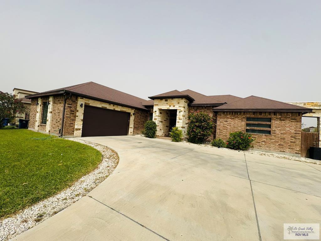 2540 Los Portales Dr, BROWNSVILLE, Texas image 1