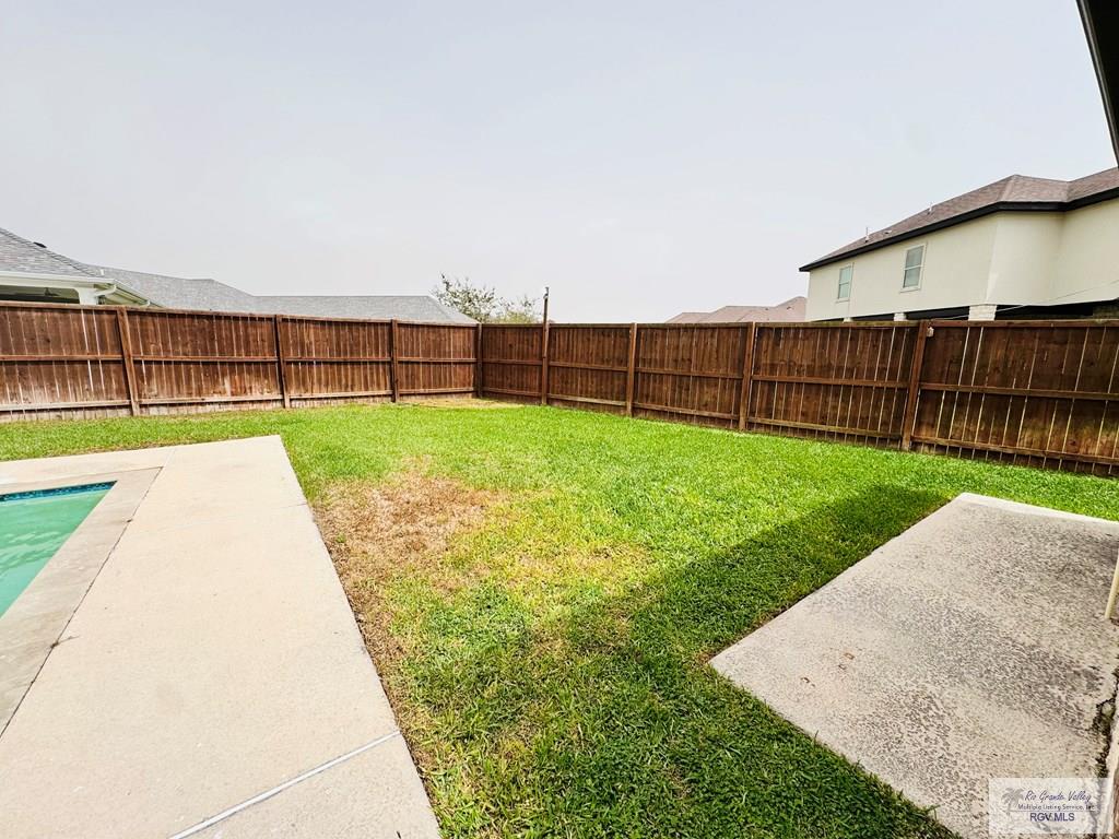 2540 Los Portales Dr, BROWNSVILLE, Texas image 37