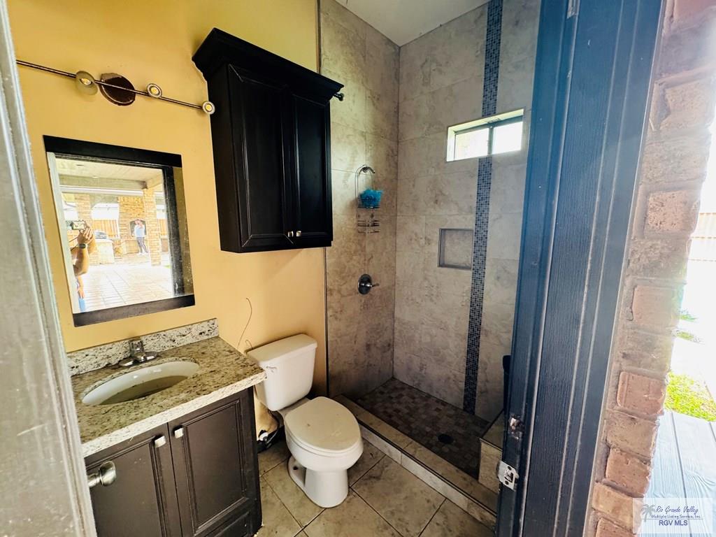 2540 Los Portales Dr, BROWNSVILLE, Texas image 42